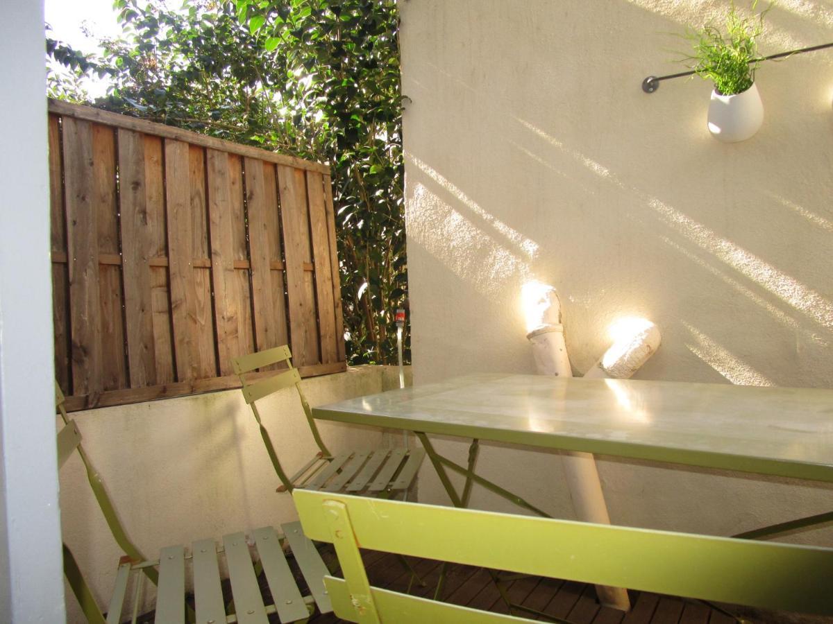 Maison 3 Chambres - Terrasse - Climatisation 10 Minutes A Pied Du Pont D'Avignon Exteriör bild