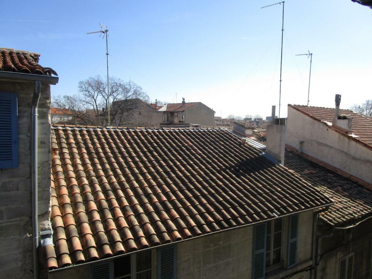 Maison 3 Chambres - Terrasse - Climatisation 10 Minutes A Pied Du Pont D'Avignon Exteriör bild